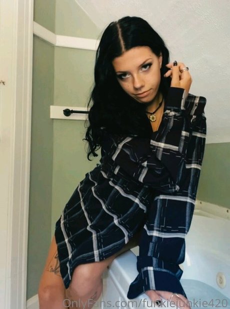 Meg Reillly hot pornstar photos