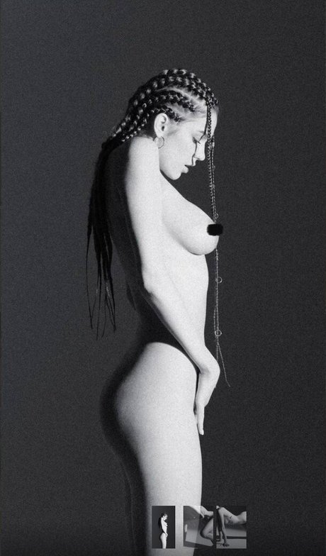 siamoiseenko pornstar naked image