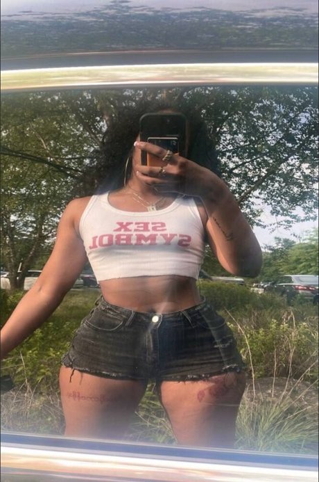 AishaaaMarie nice model img