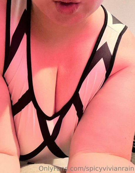 spicyvivianrain star exclusive pictures