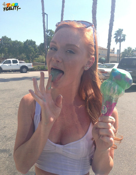 Alex Tanner erotic model pic