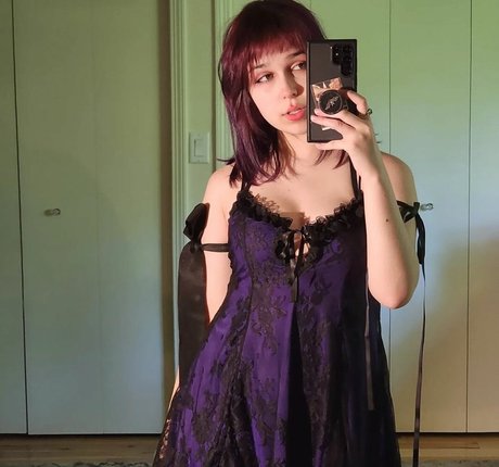 RadioJH model nudes photo