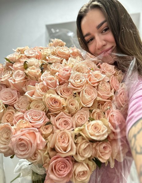 cougars onlyfans pretty img