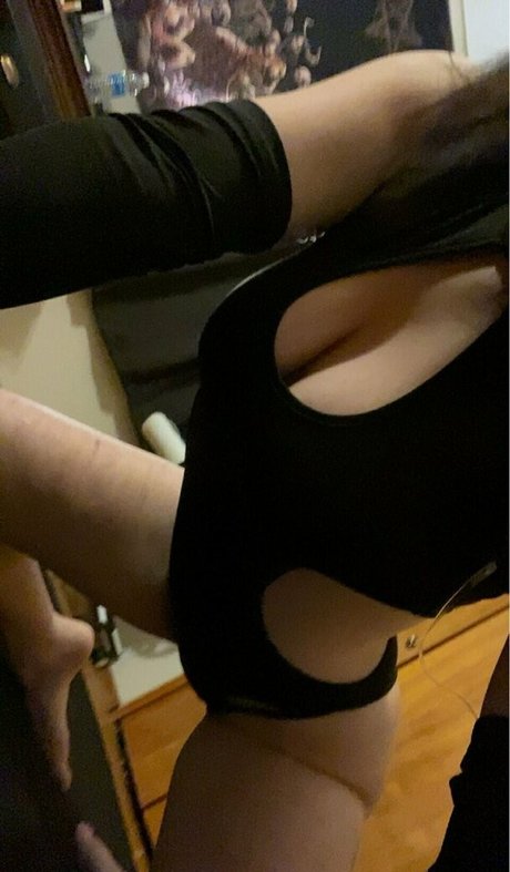 makeup artist onlyfans hot nude picture