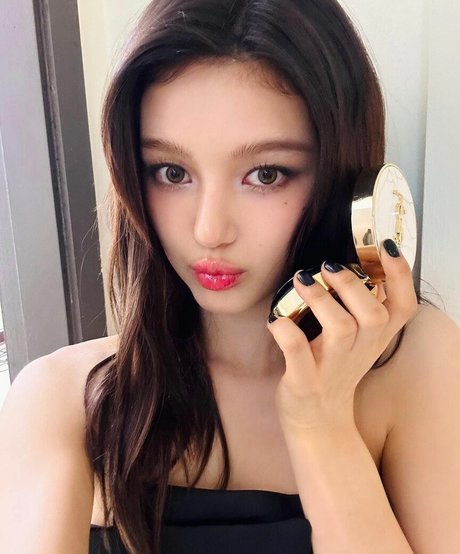 teen asian onlyfans art nude gallery