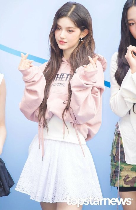 shemale fucks girl onlyfans best galleries