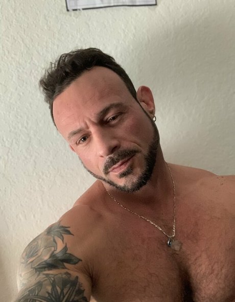 flexcash4 star hot pic