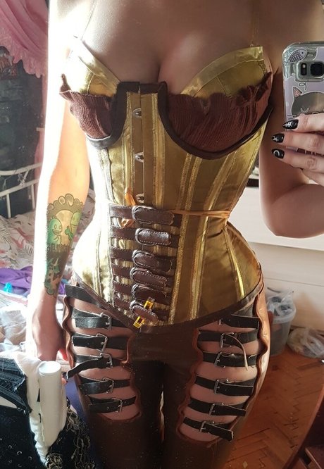 esfiriya tudor model sexy galleries