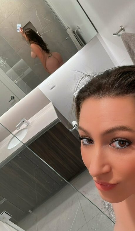 Lindseybaseball star perfect photo