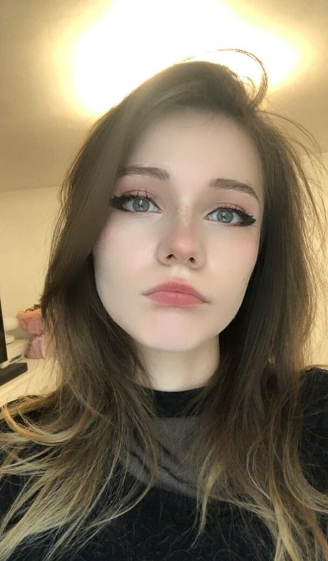 angejla porn star photo