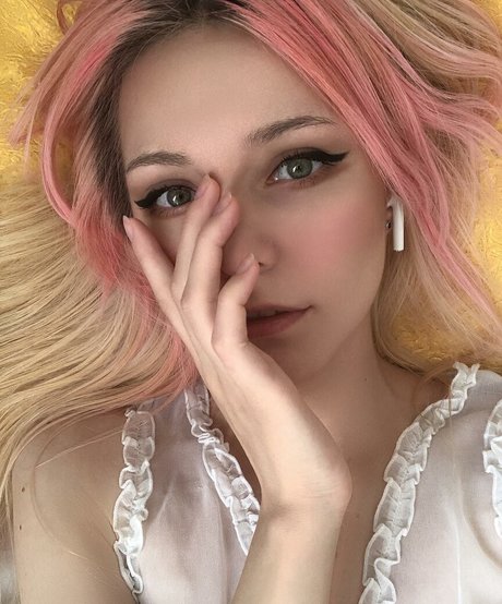 angejla free pornstar photo