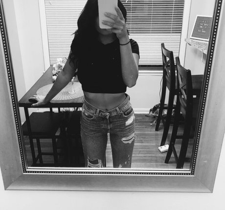 Taylor Horner free star pics