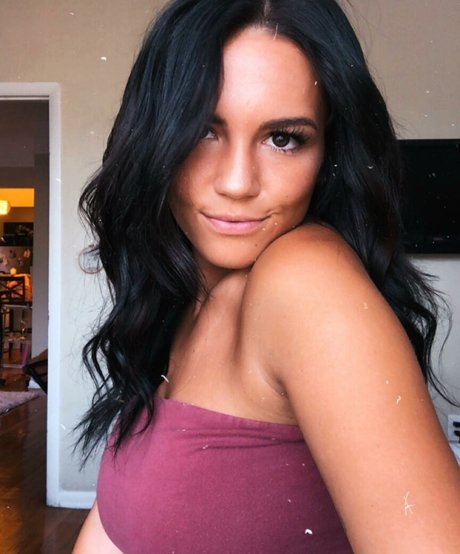 Taylor Horner xxx actress pics