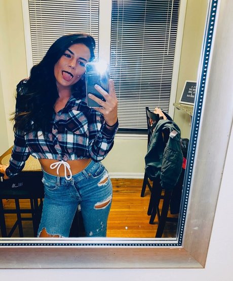 Taylor Horner star art img