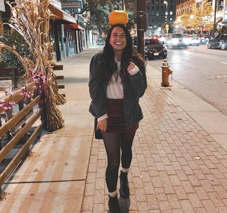 Taylor Horner hd model pic