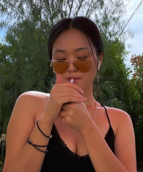 Park Hyye Jin hot star pic