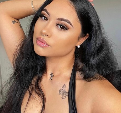 taylaraywhite art actress archive