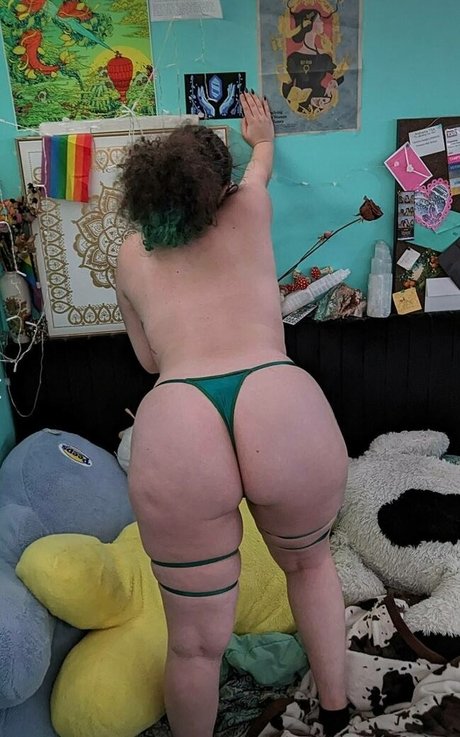 crystallovinghomo model xxx image