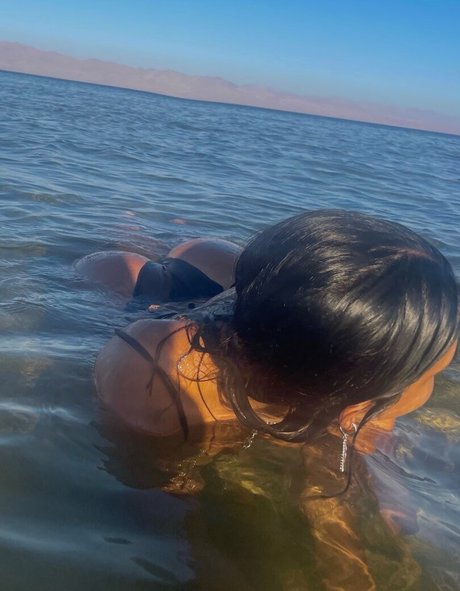 Shahaf Levi model high quality photos