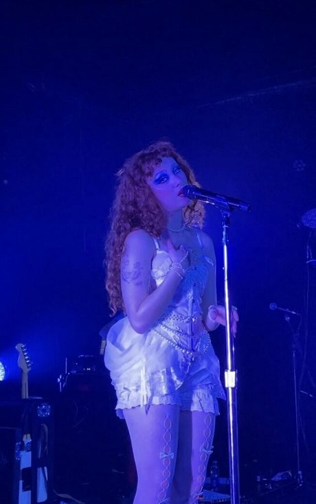 Chappell Roan sex model pictures