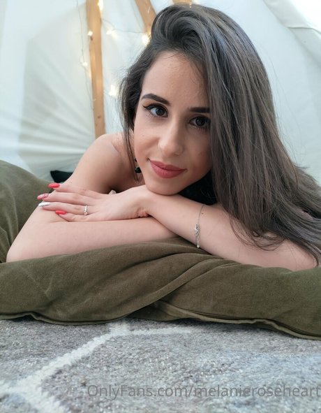 melanieroseheart model hd archive