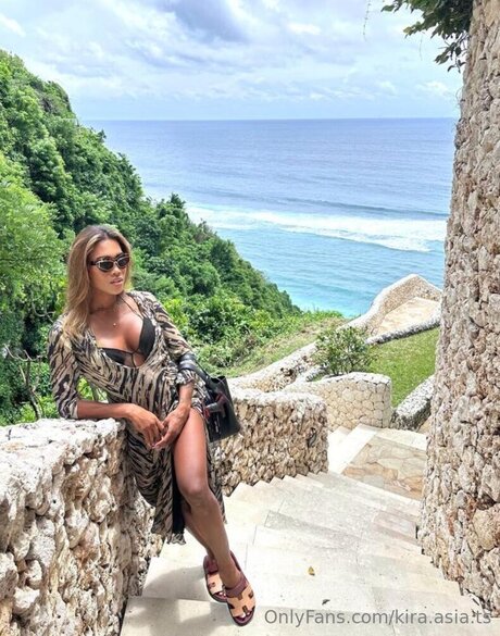 kira asia ts star best pic