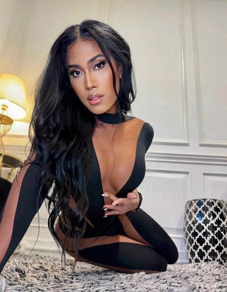 kira asia ts nude actress images