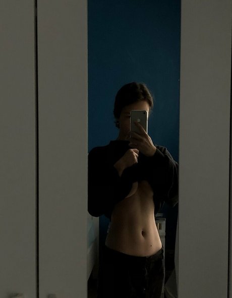 BarbsBody naked actress images