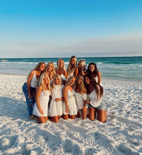 Abbie Bruney top star images