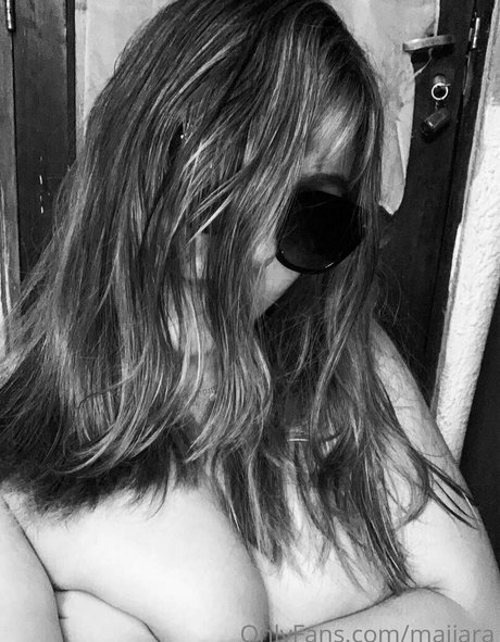 maiiara sexy star pictures