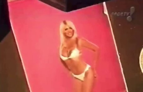 Monique Evans perfect star img