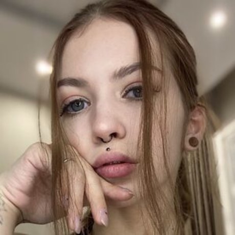 MiaDelish beautiful star gallery