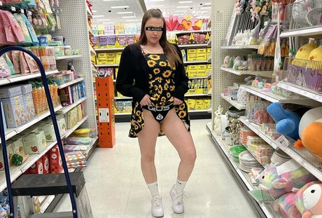 HotWifeHeidi nudes star gallery