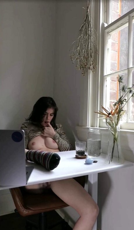 mia tv best model photos