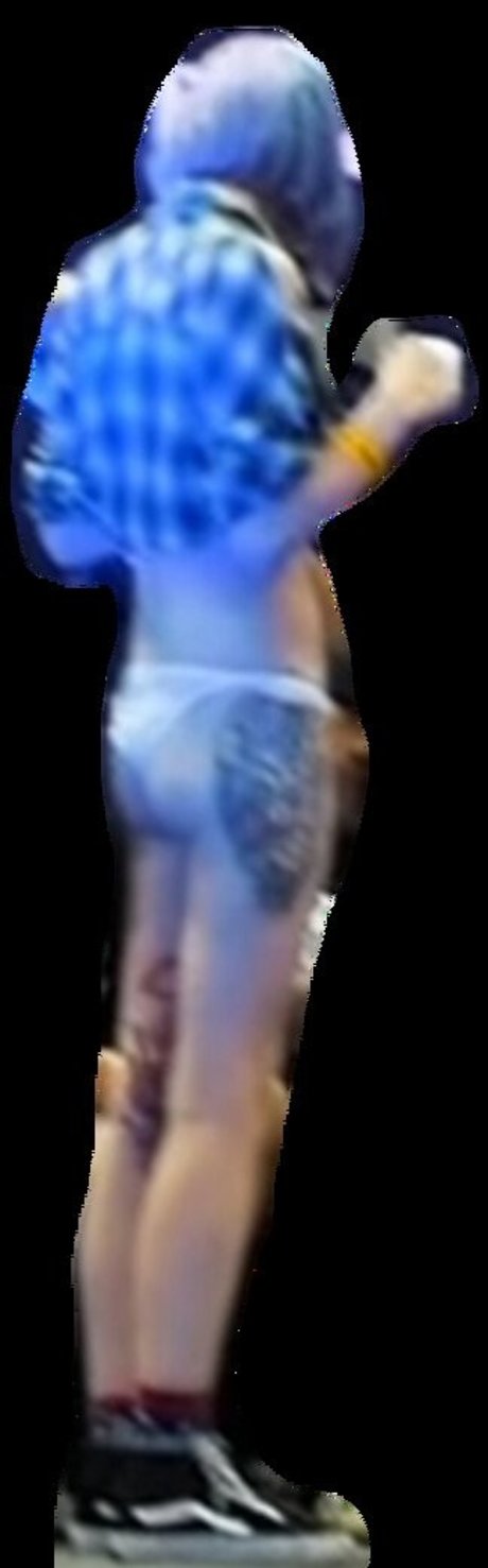 Weronika Truszczynska nude star images