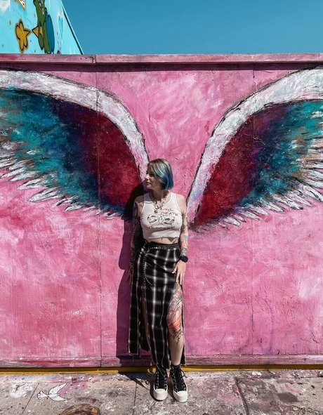 Weronika Truszczynska high quality actress gallery