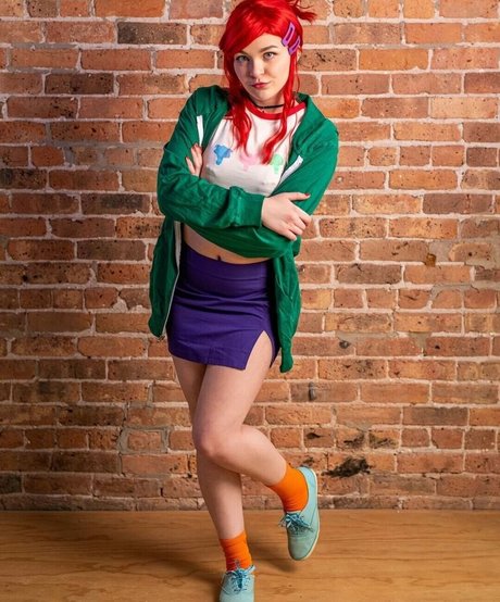 ohwell tori exclusive actress galleries