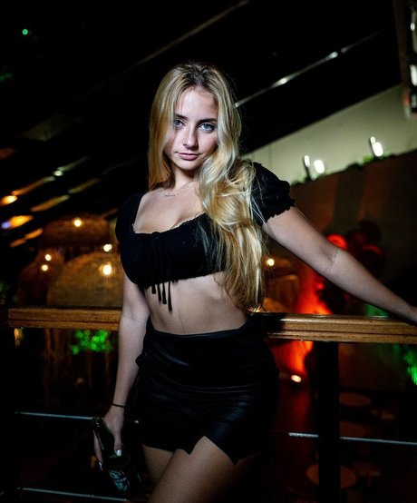 bodybuilder onlyfans erotic image