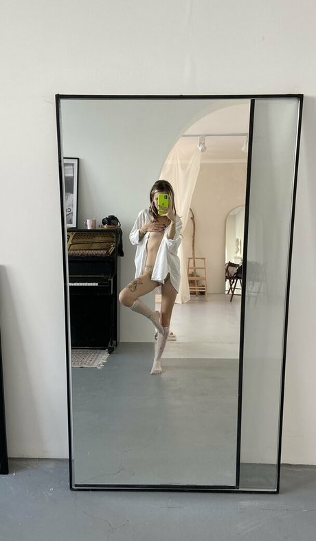 disimaria model nude galleries