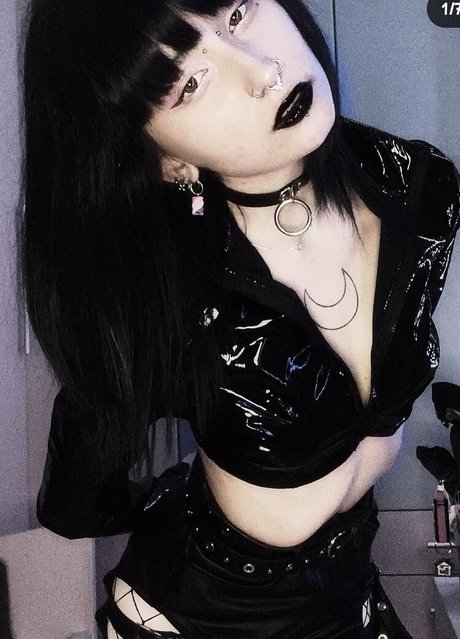 Insaneinternetgrl sex actress photos