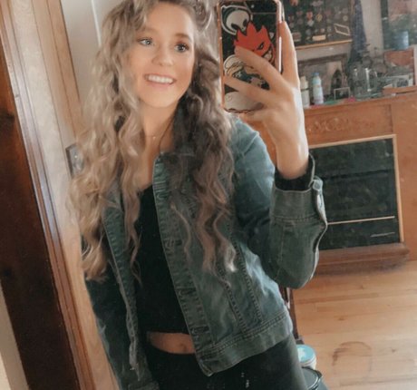 Alyssa Bryanne star pornographic picture