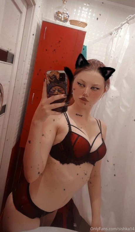 Alexandra Bessonova erotic star img