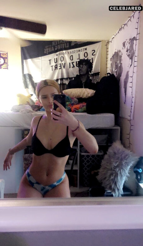 Savannah Colver model pretty pics