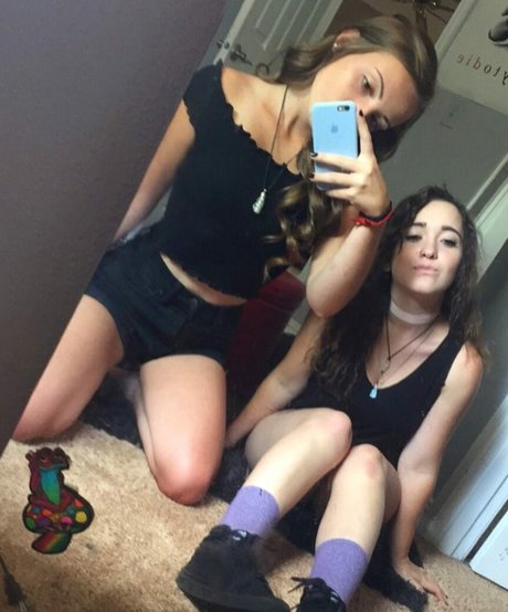 Brenna Winters model nice image