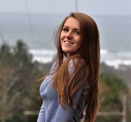 Brenna Winters nude star pic