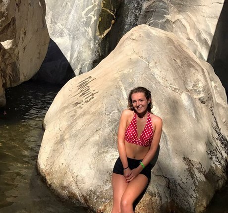 Brenna Winters pornstar erotic img