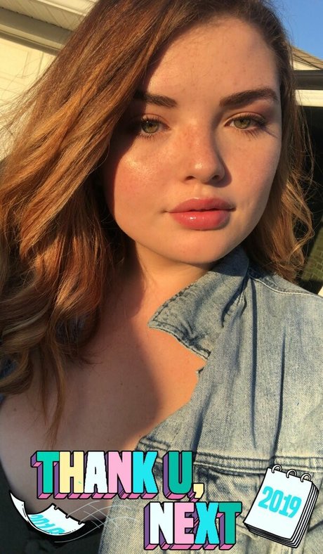 Alondra Larson best model pic