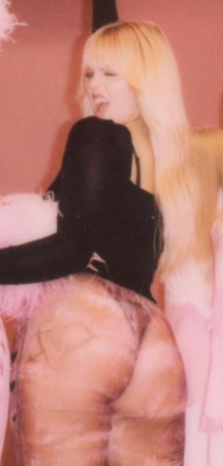 Renee Rapp actress pic