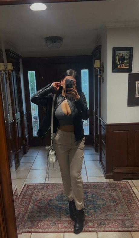 Yalibarel hot pornstar photos