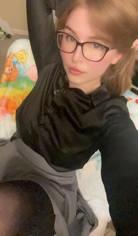 Cyndakate sexy actress pics